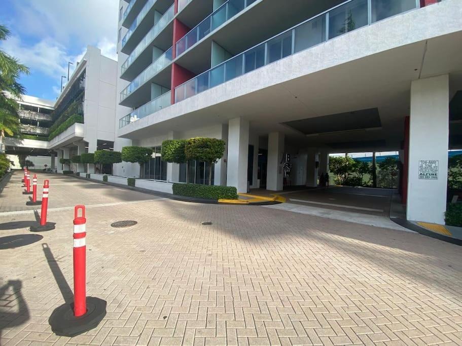 Miami Beach 1B/1B Incredible View Apartment With Kitchen Hallandale Beach Exterior photo